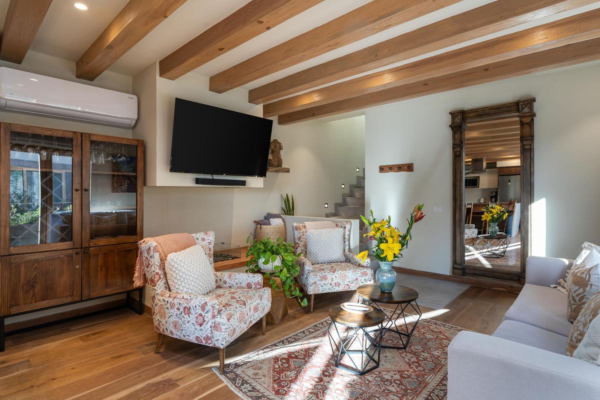 Le San Miguel De Allende, Modern Luxury In Centro With Pool & Jacuzzi Apartment San Miguel de Allende