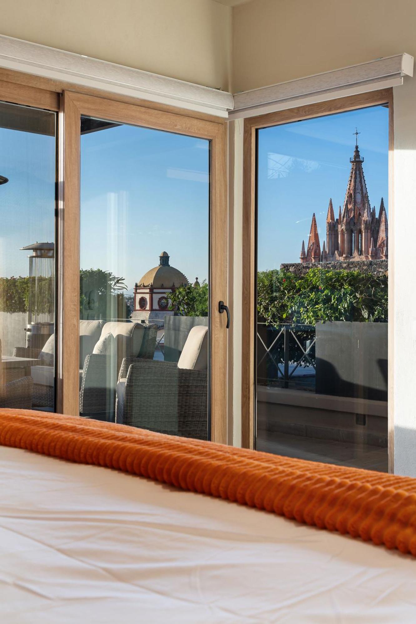 Le San Miguel De Allende, Modern Luxury In Centro With Pool & Jacuzzi Apartment *