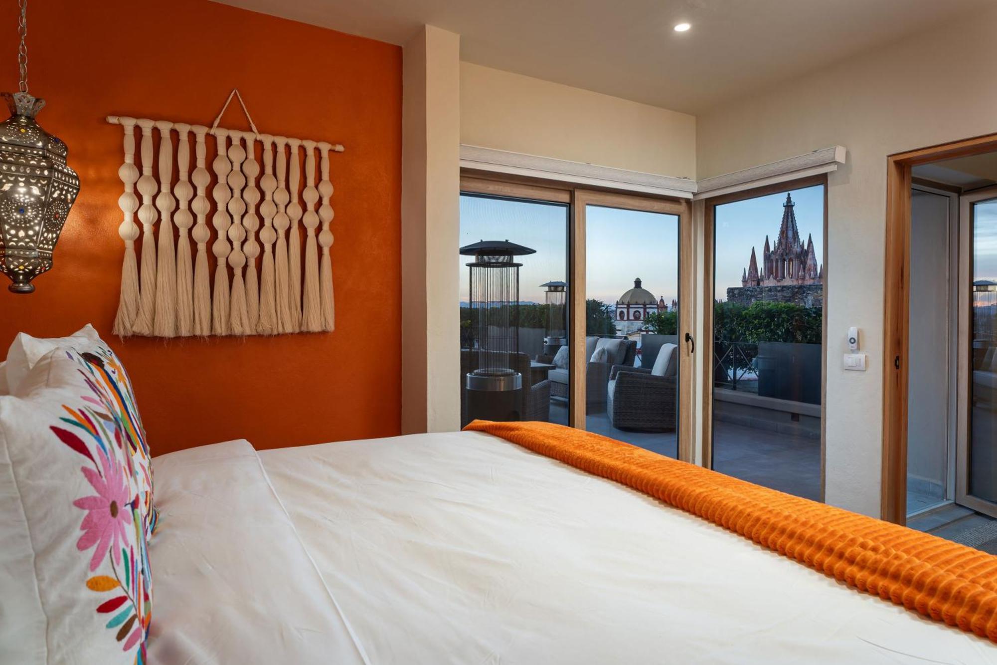 Le San Miguel De Allende, Modern Luxury In Centro With Pool & Jacuzzi Apartment San Miguel de Allende