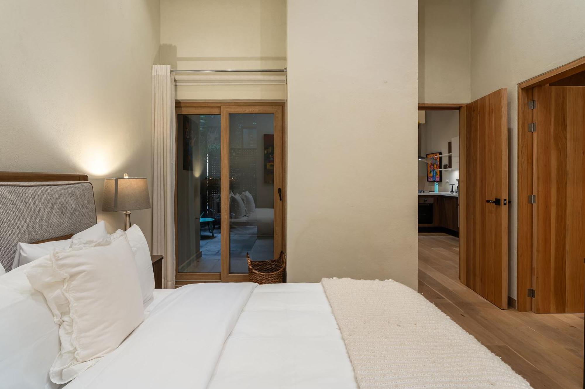 Le San Miguel De Allende, Modern Luxury In Centro With Pool & Jacuzzi Apartment